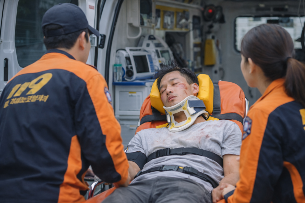 재난적.긴급의료비 지원의 일환으로 
운영중인 긴급 구호 장면